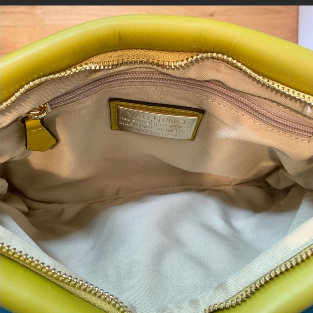 Valentino vanille sauvage lime leather crossbody - Picture 5 of 7
